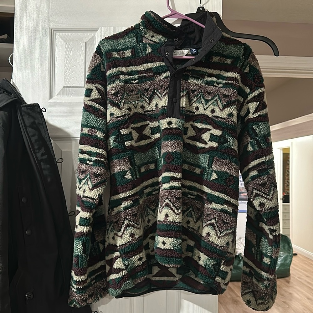 Columbia Green and Brown Patterned Sweater